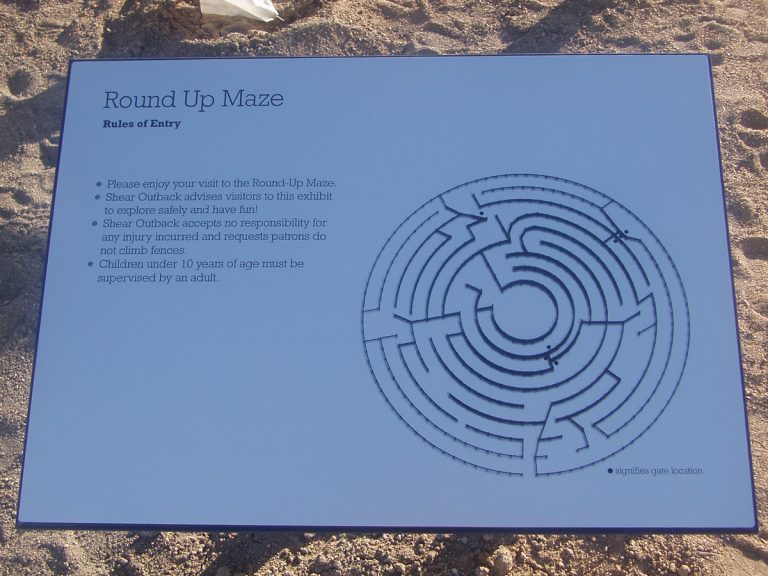 Round Up Maze, Hay, New South Wales, 2005 – explanatory plaque