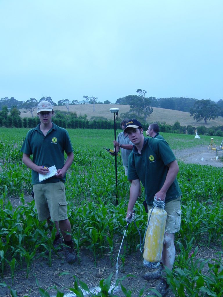 55 Ring Maze, Mornington Peninsula, Victoria, 2000 – planting of vegetation
