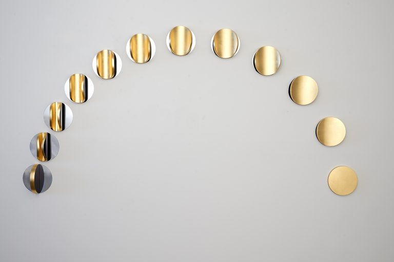 Lunar Arc: Gold Eclipse No. 2 (12 pieces)